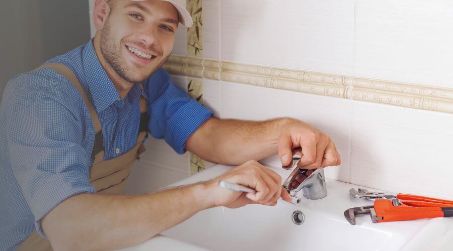 Handle or spout repair in Williamsport, OH